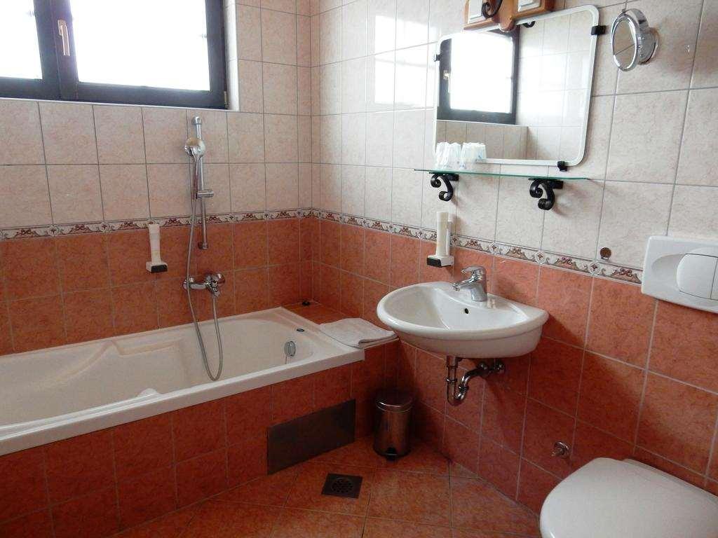 Garni Hotel Terano Марибор Стая снимка